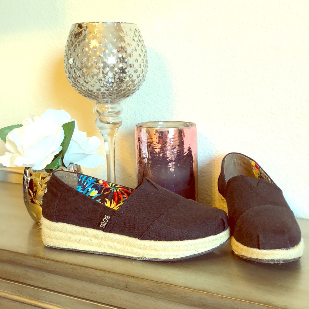 Bobs SkechersBlack Memory Foam, Arch Support Size7